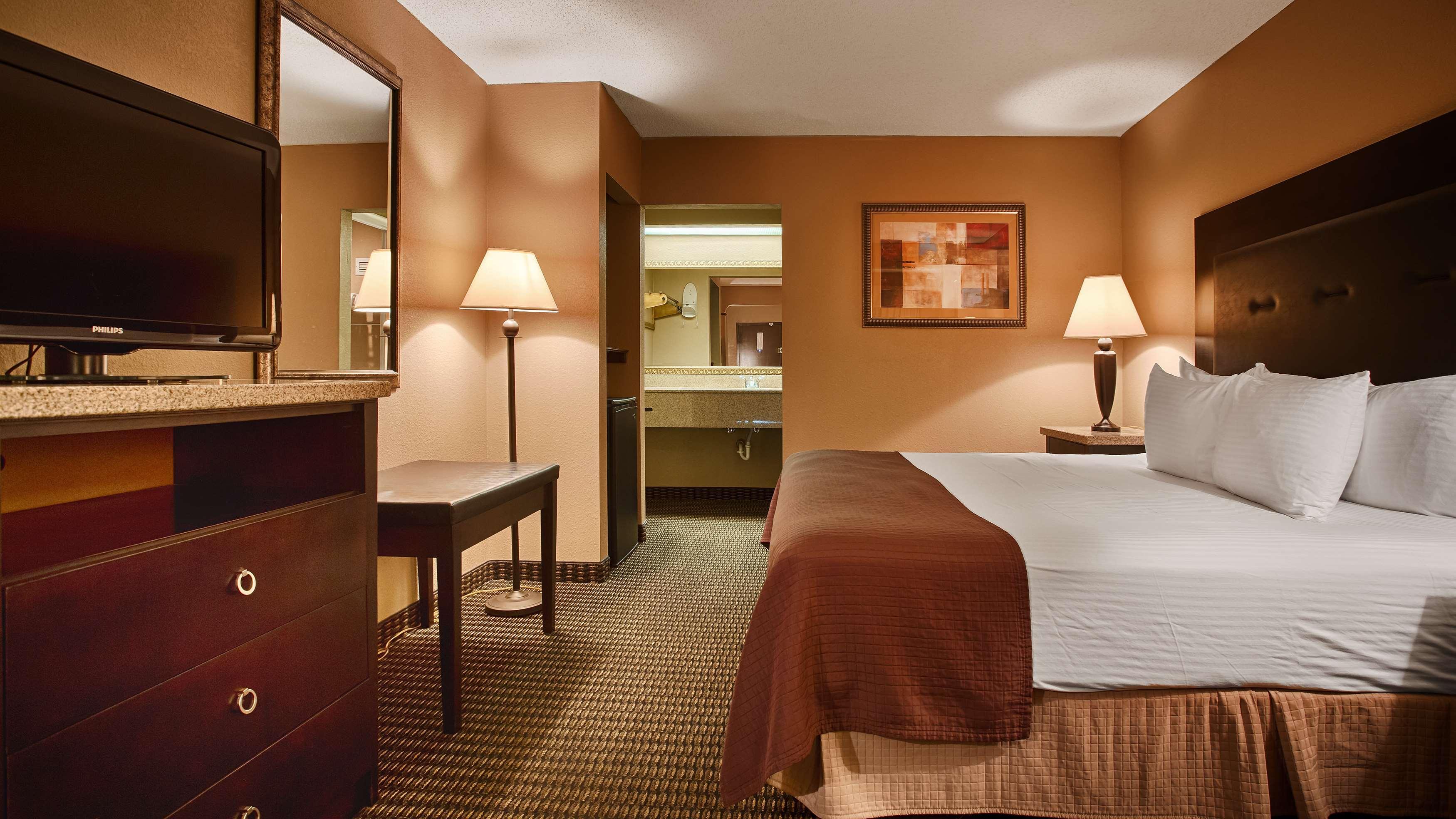 เบสต์ เวสเทิร์น ลัมเบอร์ตัน Hotel ภายนอก รูปภาพ