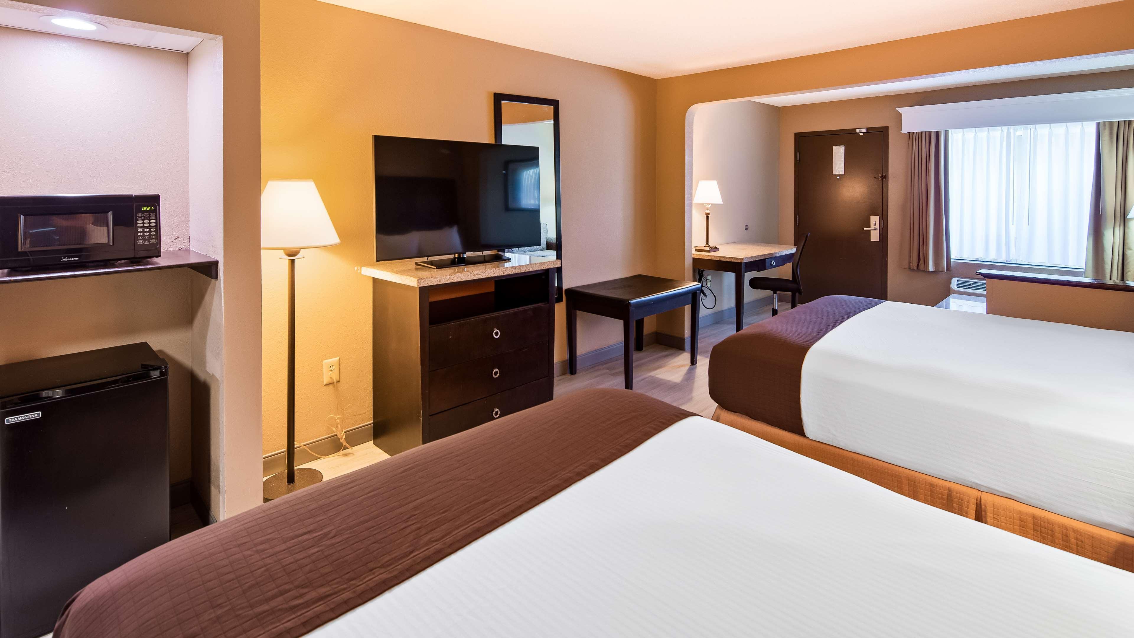 เบสต์ เวสเทิร์น ลัมเบอร์ตัน Hotel ภายนอก รูปภาพ