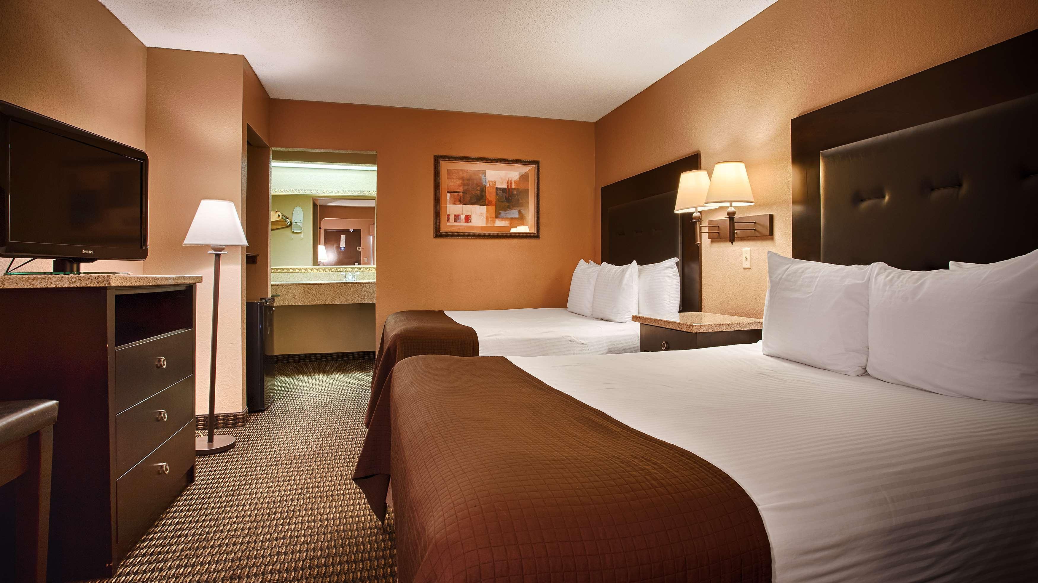 เบสต์ เวสเทิร์น ลัมเบอร์ตัน Hotel ภายนอก รูปภาพ